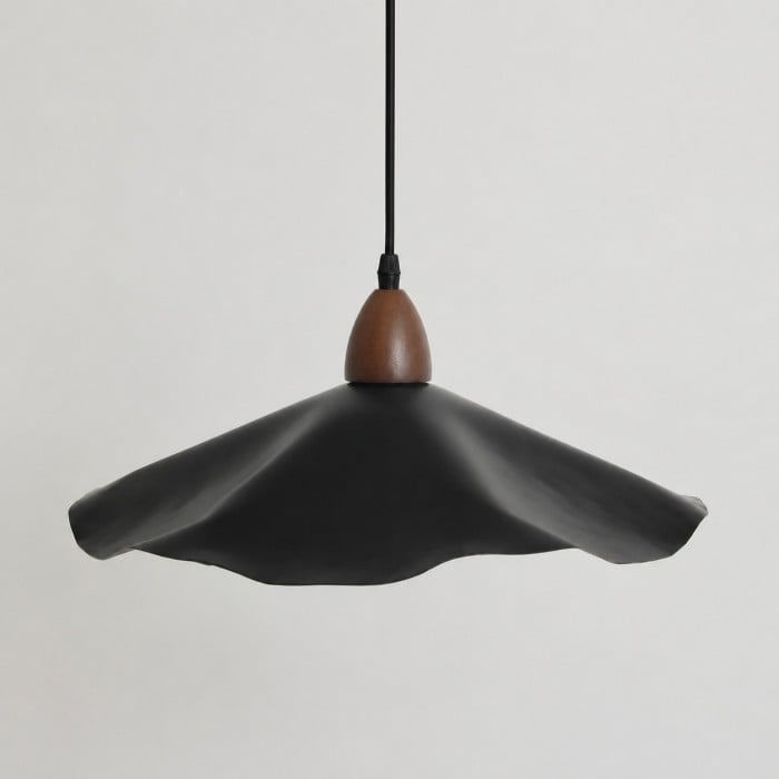 Lámpara colgante vintage ondulada con pantalla de metal envejecido HL3962
