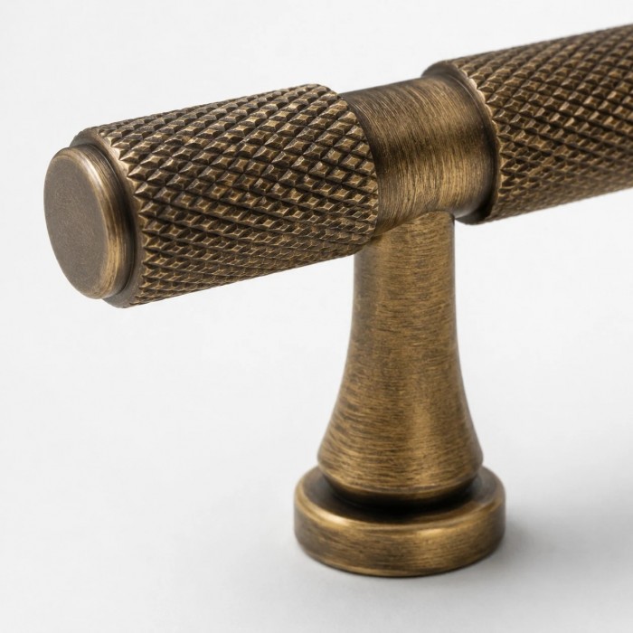Poignée de meuble moletée en laiton antique HL4601