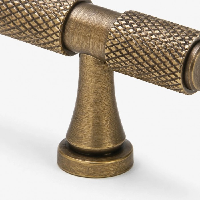 Poignée de meuble moletée en laiton antique HL4601