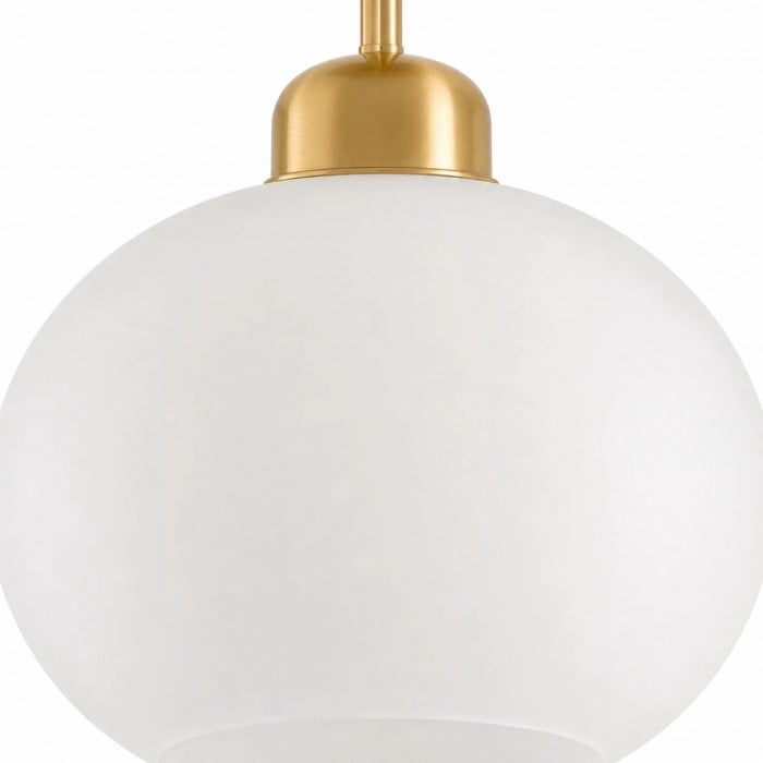 Deckenleuchte aus Messing und Opalglas HL4245