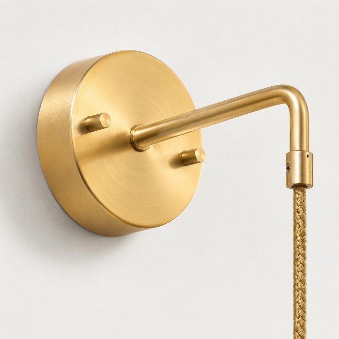 Brushed Brass Wall Sconce HL4542