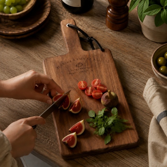Double-Sided Solid Wood Cutting Board with Textured Serving Surface HL4626