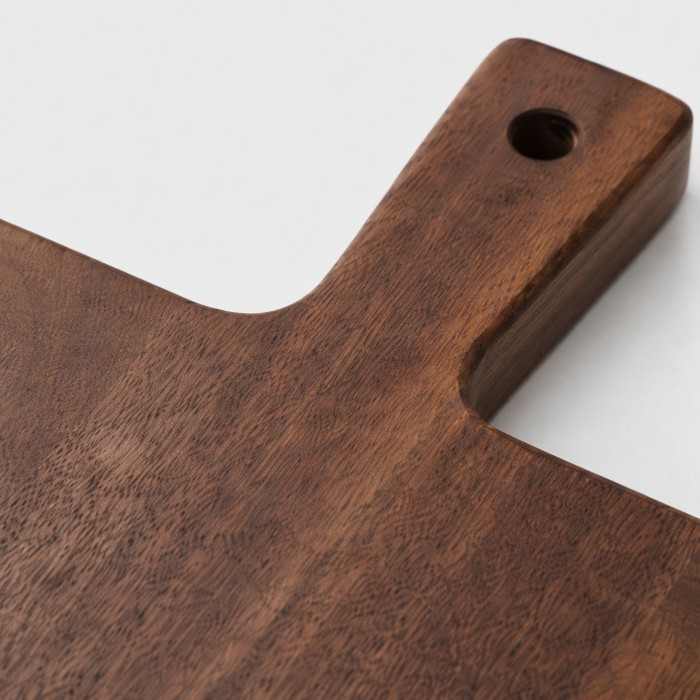 Double-Sided Solid Wood Cutting Board with Textured Serving Surface HL4626