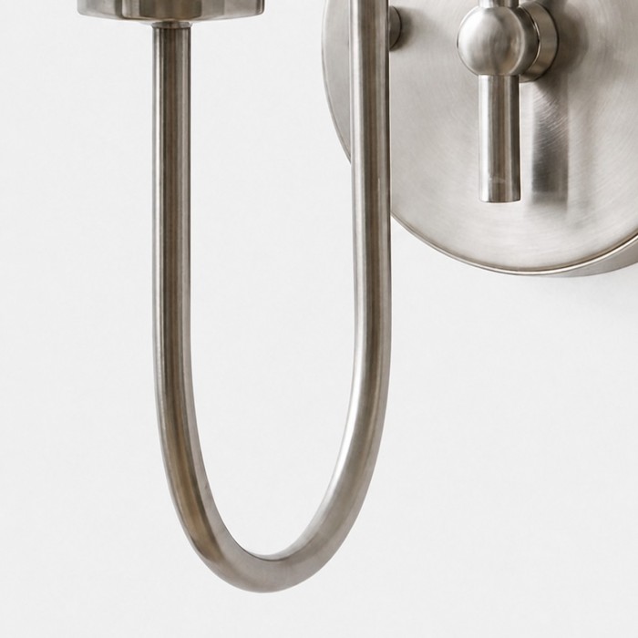 French Style Glass and Metal Wall Sconce HL4385