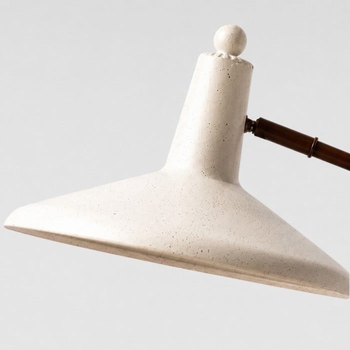 Japanse Wabi-Sabi ijzeren bureaulamp met brede metalen kap HL4470