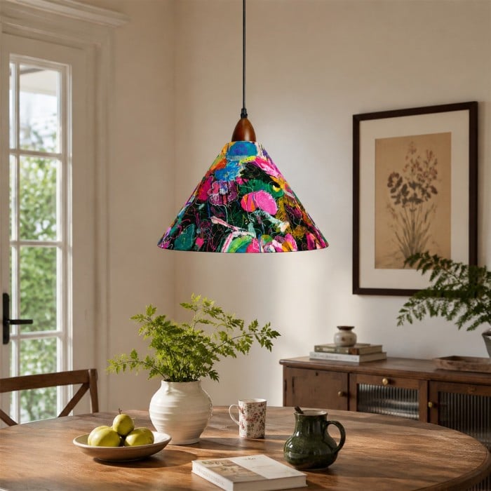 Liberty stoffen kegelvormige hanglamp met walnootkleurig hout HL4458