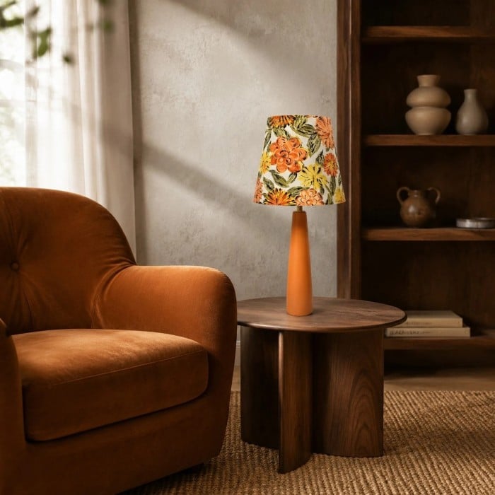 Liberty stoffen tafellamp met bloemenmotief en keramische voet, handgemaakte oranje HL4441