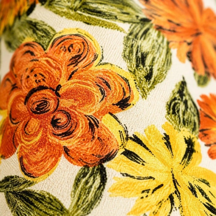 Liberty stoffen tafellamp met bloemenmotief en keramische voet, handgemaakte oranje HL4441