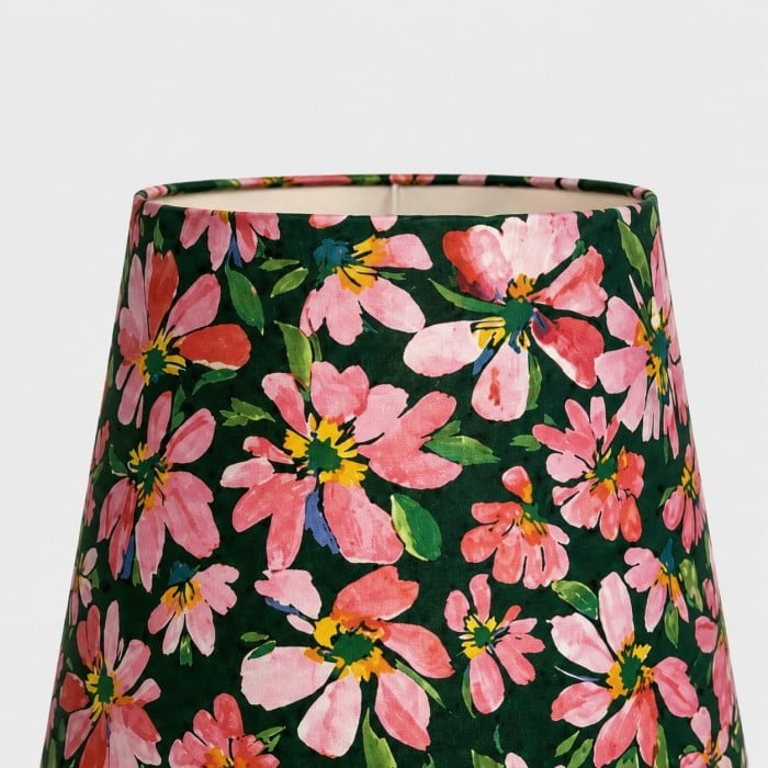 Liberty Floral keramische tafellamp met getextureerde golfvormige voet HL4488