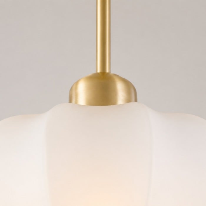 Lámpara de techo moderna de cristal opalino con pantalla blanca floral - Estructura de latón para recibidor y comedor HL4263