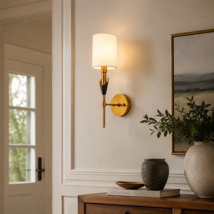 Lámpara de pared nórdica con pantalla de tela HL4221