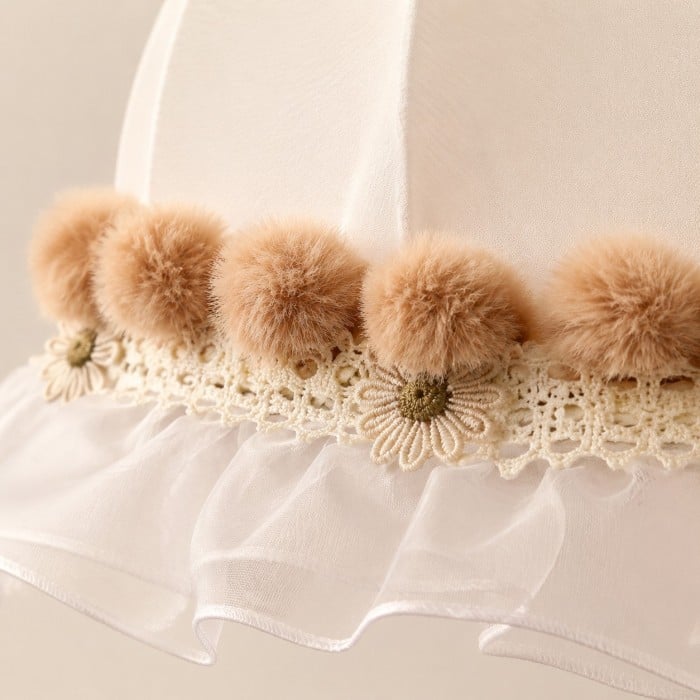 Suspension romantique en tissu de dentelle festonnée HL4413