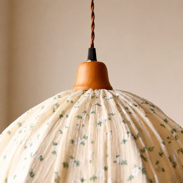 Suspension en tissu floral à volants HL4481