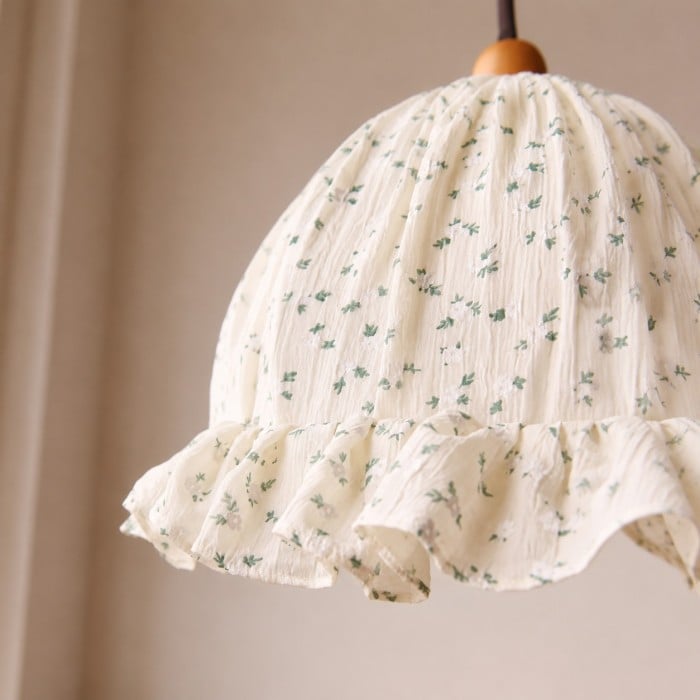 Suspension en tissu floral à volants HL4481