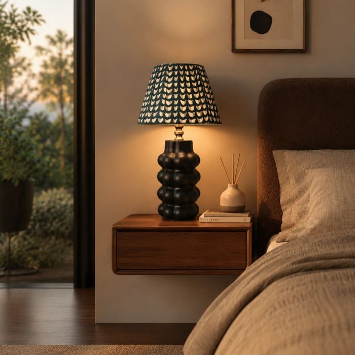 Sculpturale keramische tafellamp met stoffen kap met patroon HL4536