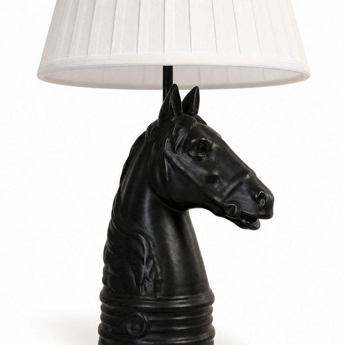 Sculpturale tafellamp met paardenhoofd en drukknopschakelaar HL4567