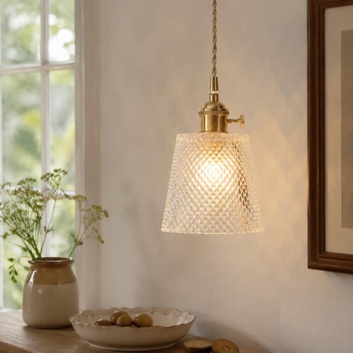 Suspension vintage en laiton avec abat-jour en verre texturé HL4391