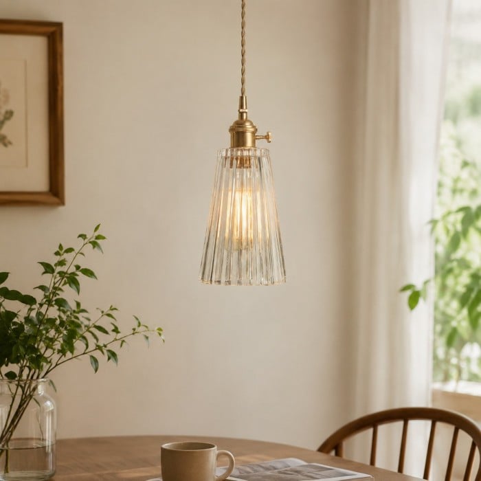 Suspension vintage en laiton avec abat-jour en verre texturé HL4391