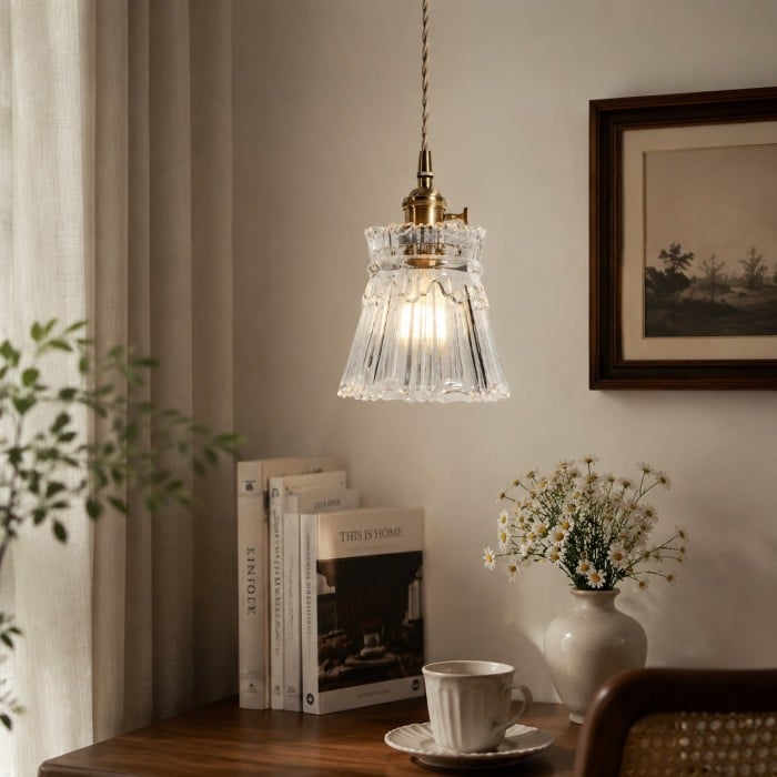 Suspension vintage en laiton avec abat-jour en verre texturé HL4391