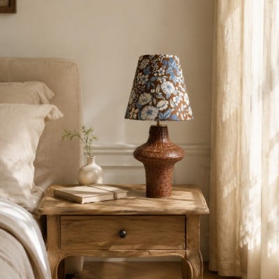 Vintage keramische tafellamp met bloemenmotief en stoffen kap in Liberty-stijl HL4457