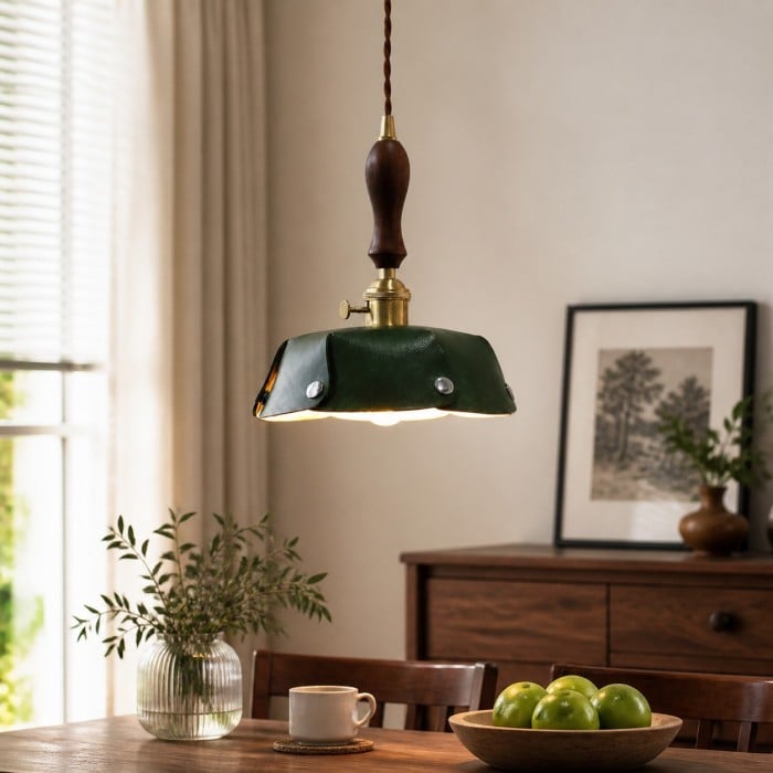 Lampada a sospensione vintage in pelle per interni rustici e accoglienti HL4568