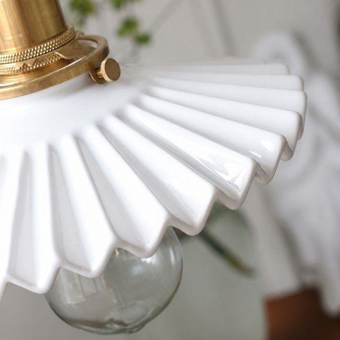 Vintage Pleated Ceramic Pendant Light HL4301