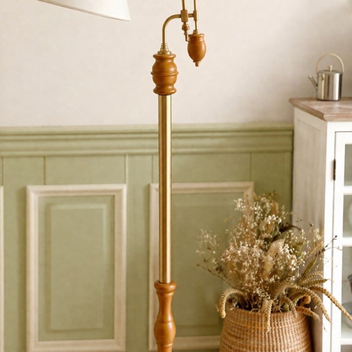 Vintage Wood and Fabric Floor Lamp HL4439