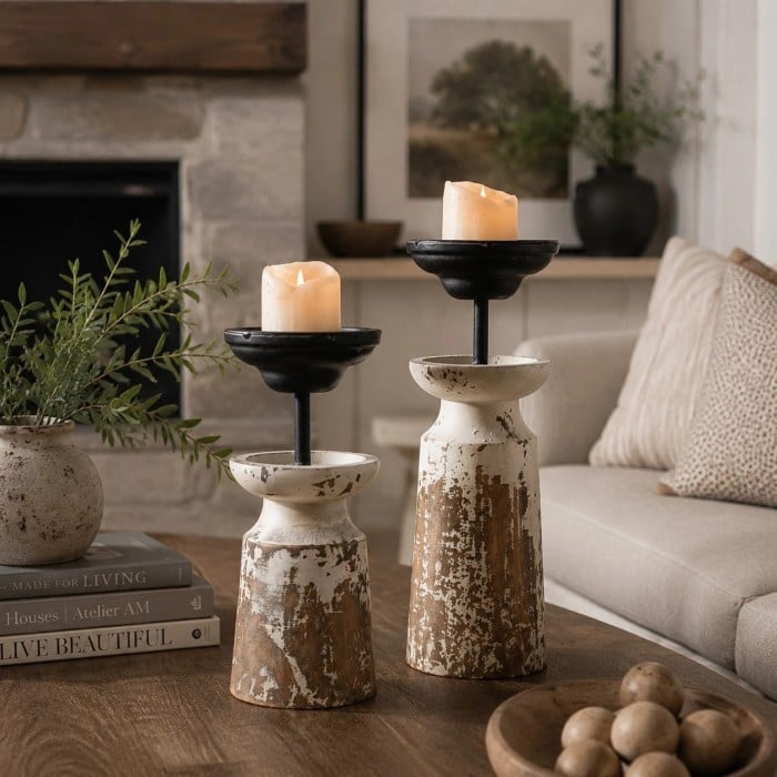 Wabi-Sabi kaarsenhouder van verweerd hout en ijzer HL4599