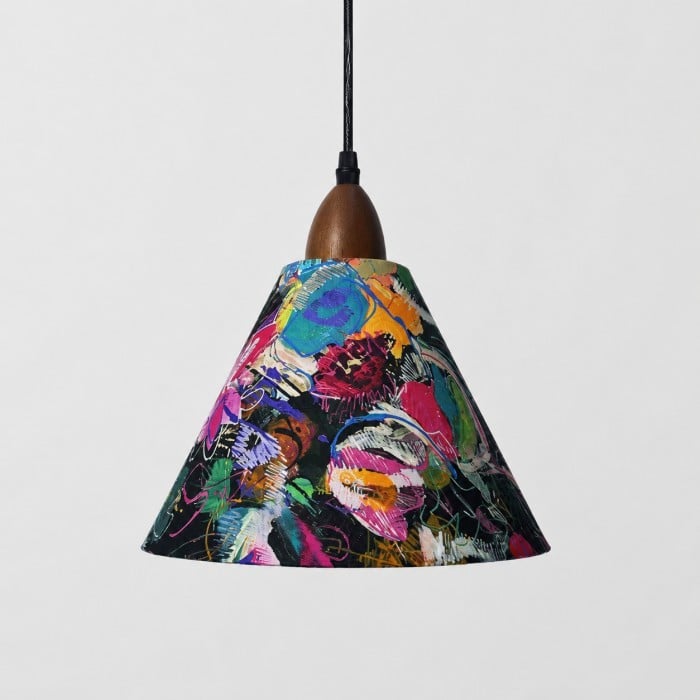 Liberty stoffen kegelvormige hanglamp met walnootkleurig hout HL4458