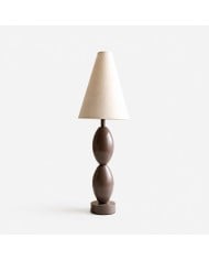 Sculpturale tafellamp met bloemenpatroon en stoffen kap, gemaakt van keramiek, HL4466