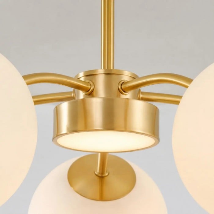 Moderne kroonluchter met bolvormige kap van melkglas HL4207