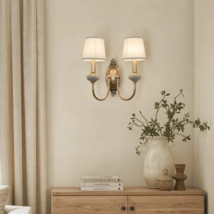 Klasyczny kinkiet z abażurem materiałowym – ceramiczna lampa ścienna do przedpokoju lub sypialni HL1805
