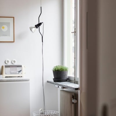 Minimalist Metal Linear Design Lamp Minimalist Metal Linear Design Lamp