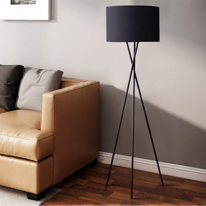 Black tripod floor on sale lamp