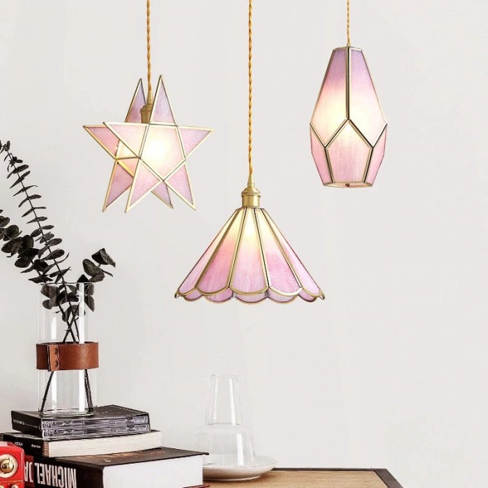 Lampada per comodino in ottone con vetro liberty rosa