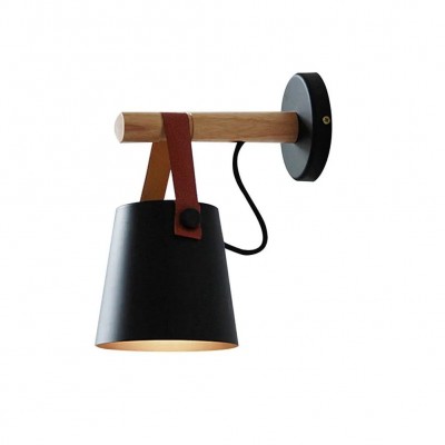 Skandinavisk vägglampa i trä med bälteshink HL62 Skandinavisk vägglampa i trä med bälteshink HL62