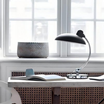 Lampe de table de luxe vintage avec capuchon en métal HL313