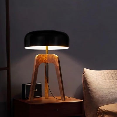 Minimalist Wood Tripod Table Lamp HL879