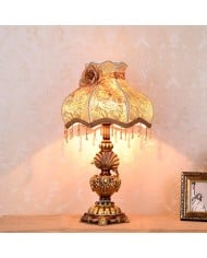 Lámpara de mesa con pantalla de lámpara con diseño tradicional europeo en color rosa HL873 Lámpara de mesa con pantalla de lámpara con diseño tradicional europeo en color rosa HL873