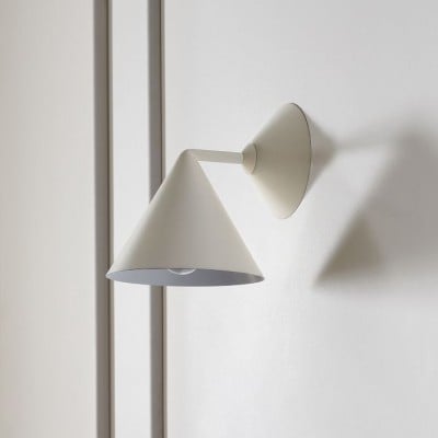Brivana Sconce Wall Light - Brass Modern Lighting for Bedroom & Hallway HL1620 Brivana Sconce Wall Light - Brass Modern Lighting for Bedroom & Hallway HL1620