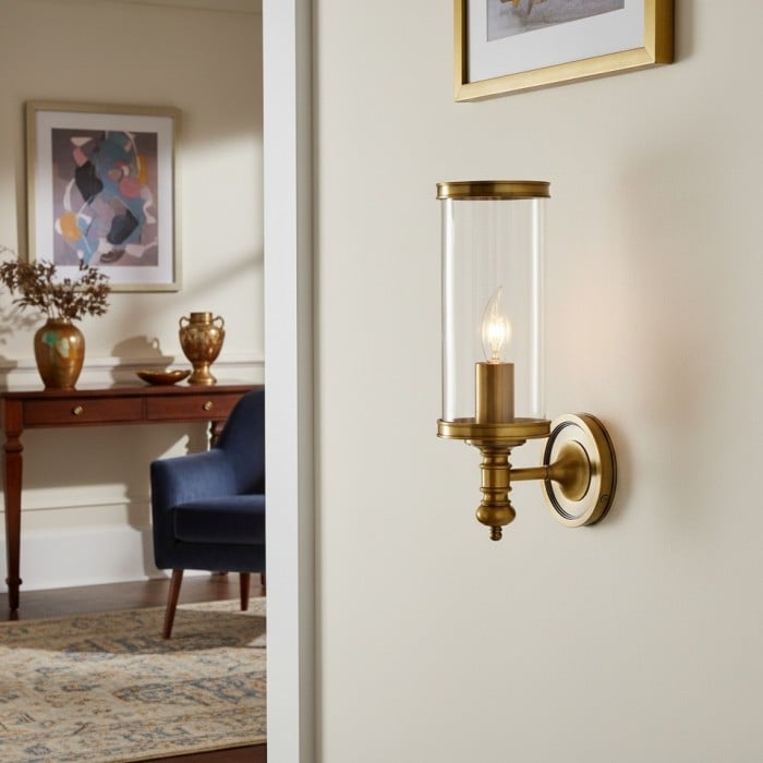 Driscoll Glascylinderlampa - Klassisk Järnvägglampa med Klar Glasskärm HL1537