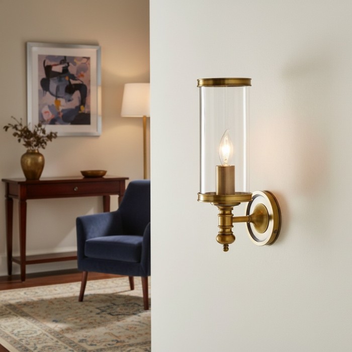 Driscoll Glascylinderlampa - Klassisk Järnvägglampa med Klar Glasskärm HL1537