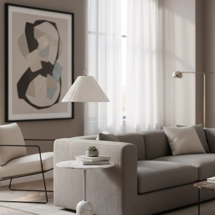 Lindi - Kleine Pendelleuchte aus gealtertem Messing und Leinen mit Wellenschliff HL1800