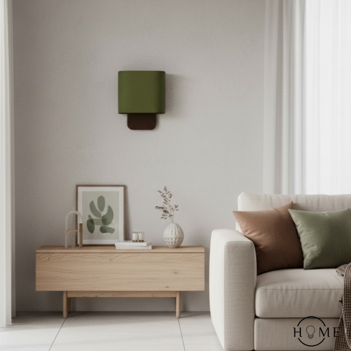 Elegancka lampa ścienna Nolvara z miękkim kloszem i metalowym ramieniem HL1432