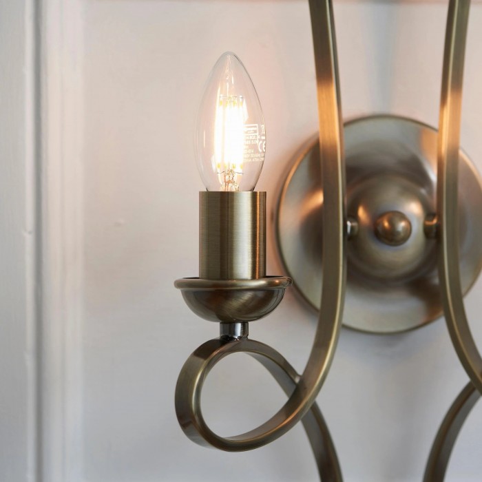 Foline Brushed Brass Wall Light - Timeless Wall Sconce for Living Rooms and Hallways HL2213