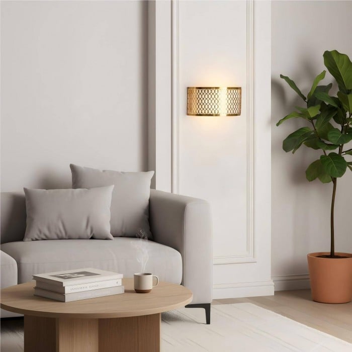 Applique murale Liorin Fretwork - Applique moderne en métal incurvé et abat-jour en tissu pour couloir ou chambre HL2192