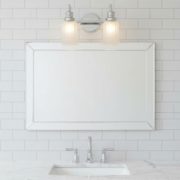 Applique murale de salle de bain Lirra en métal avec abat-jour en verre - Applique murale résistante à l'humidité HL2254