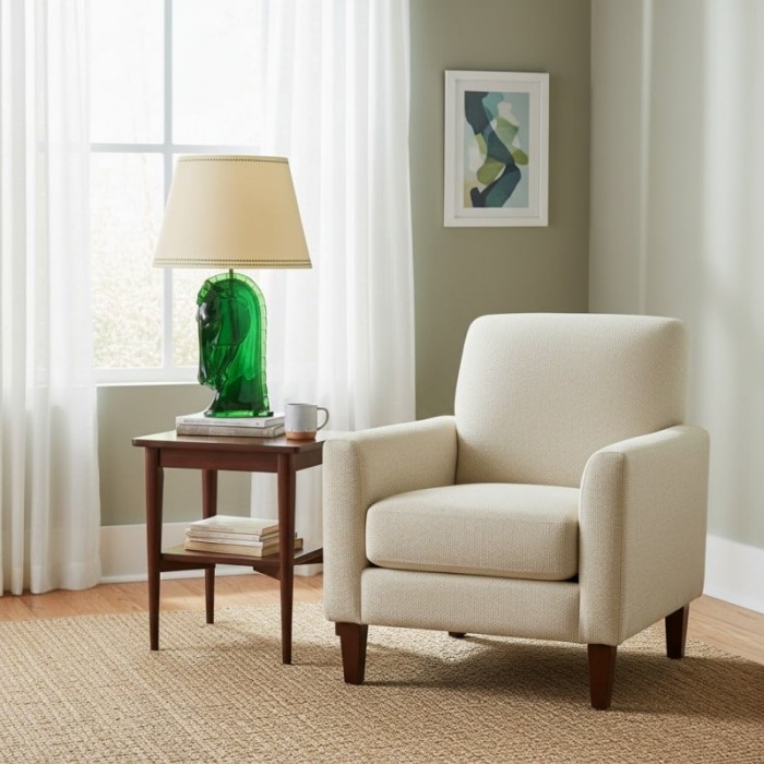 Modo Sculptural Horse Head Table Lamp in Resin - Decorative Table Light for Home Office HL1897