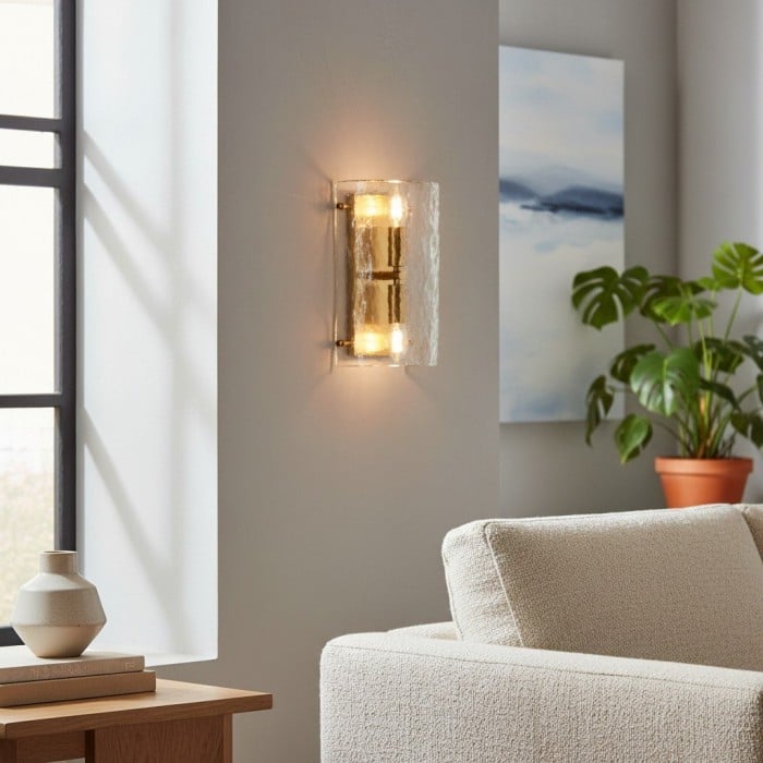 Agencement mural moderne Panellux - Panneau en verre texturé organique aspect laiton vintage pour couloir HL2142