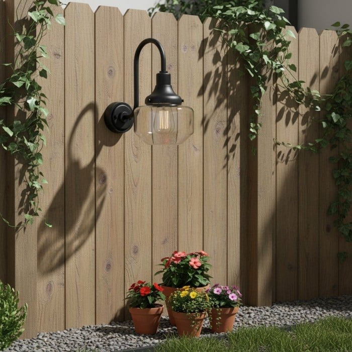 Roborix Outdoor Wall Light - Curved Heritage Silhouette for Porches & Entryways HL2006